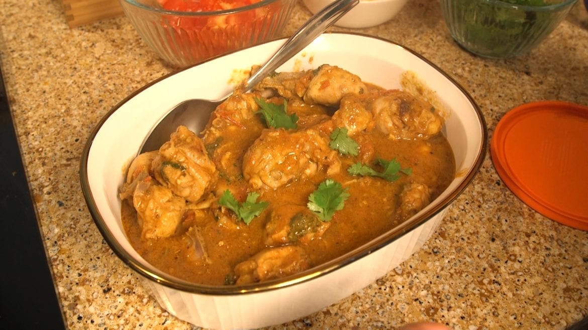 A dish of chicken karahi