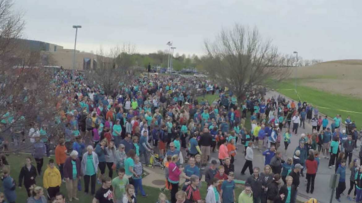 Overhead view of marchers.