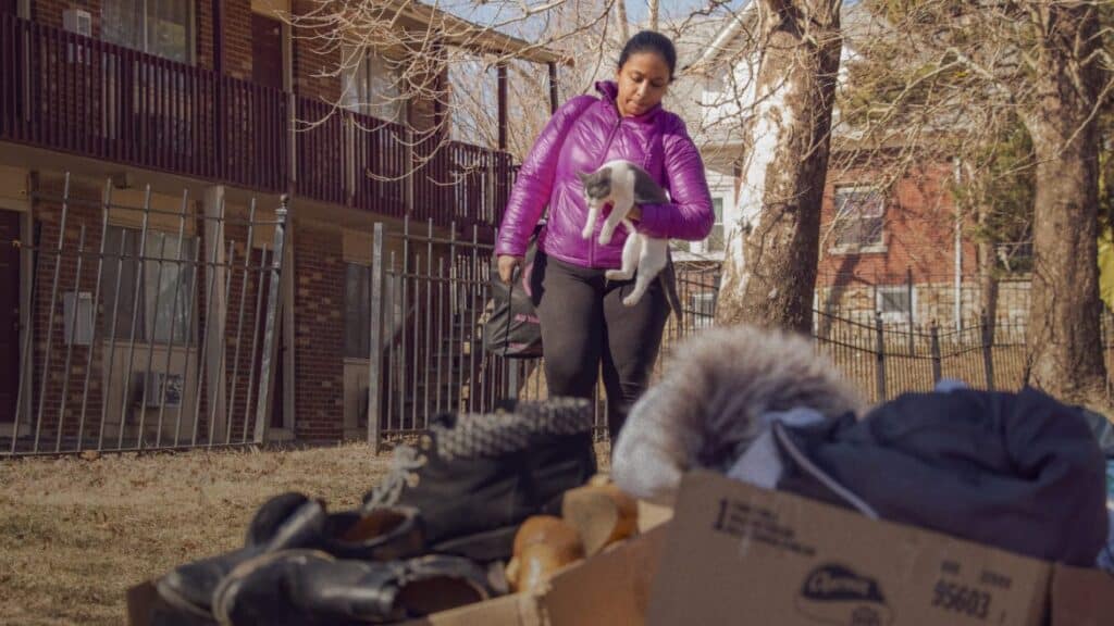 Jelisa Bernardo collects her belongings
