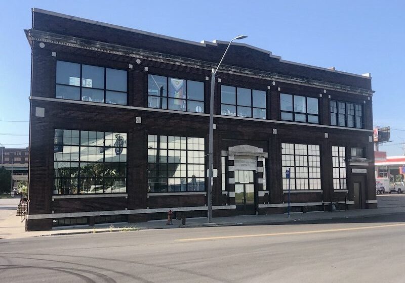 12th Street Post exterior