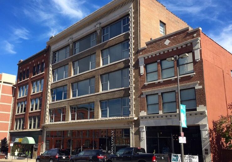 915 Broadway