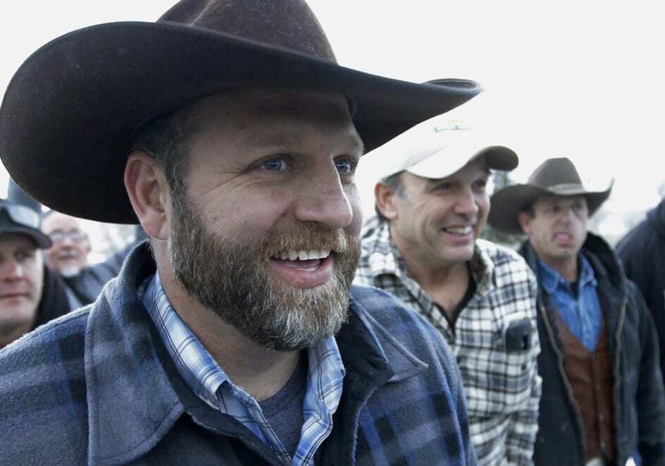 Ammon Bundy, one of the sons of Nevada rancher Cliven Bundy, arrives for a news conference at Malheur National Wildlife Refuge after meeting with Harney County Sheriff David Ward near Burns, Ore. Ward and two other Oregon sheriffs met Thursday with Bundy, the leader of an armed group occupying a federal wildlife refuge and asked them to leave, after residents made it clear they wanted them to go home. (Photo: Rick Bowmer | AP)