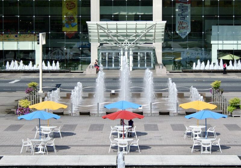 Crown Center Shops entrance