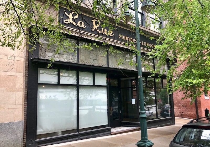 La Rue building