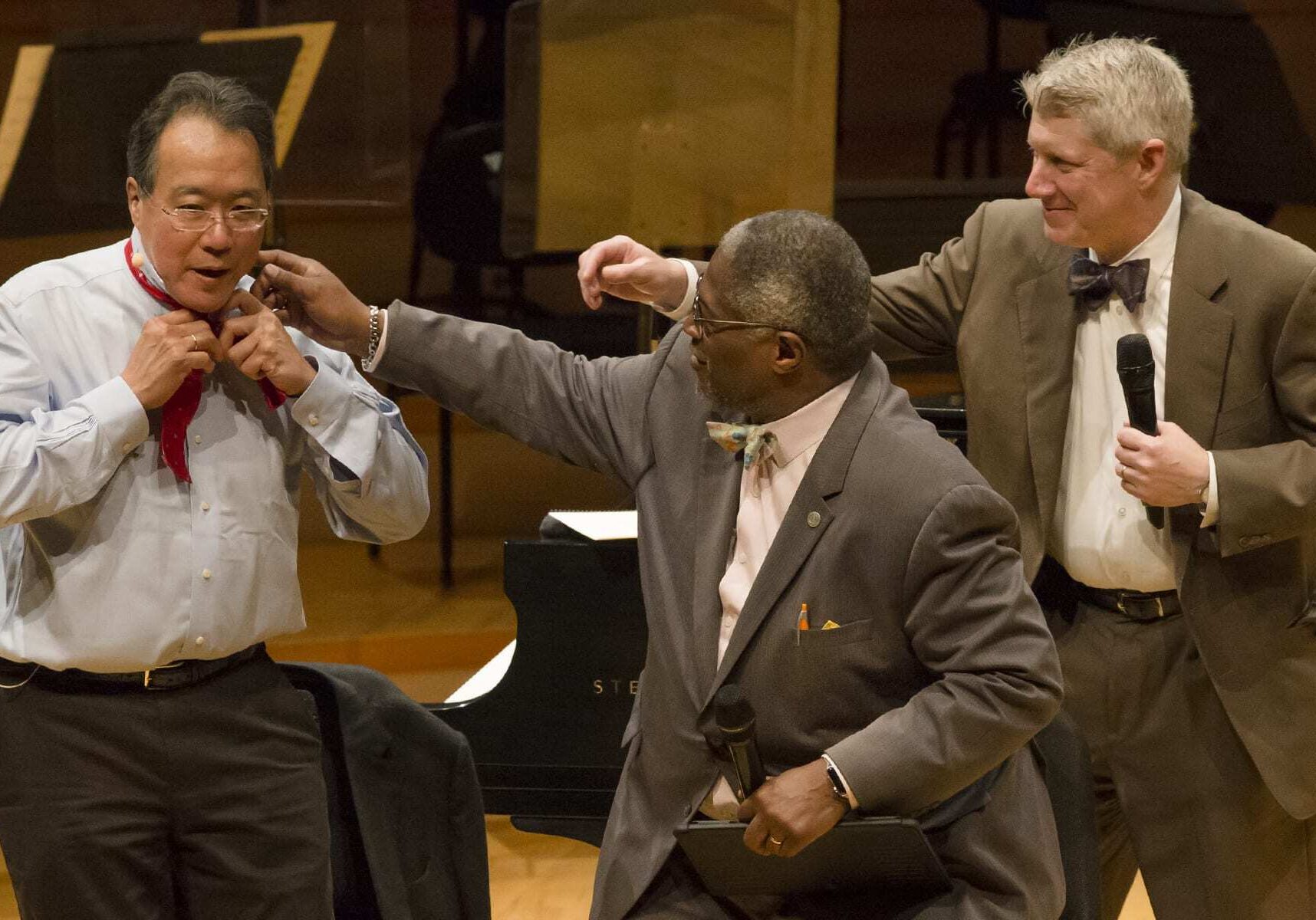 Ma gets help with his bow tie