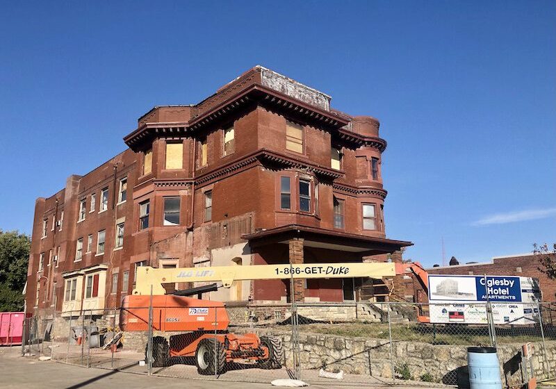 Oglesby Hotel