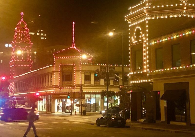 Plaza lights