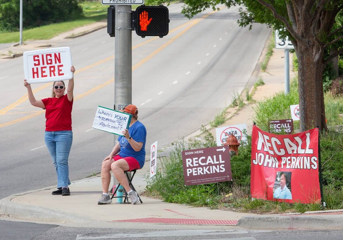 Independence voters head to the polls Tuesday in a recall election aimed at ousting City Councilman John Perkins. Opponents are angry that he voted for tax incentives for a data center under construction in the city. (The Beacon)