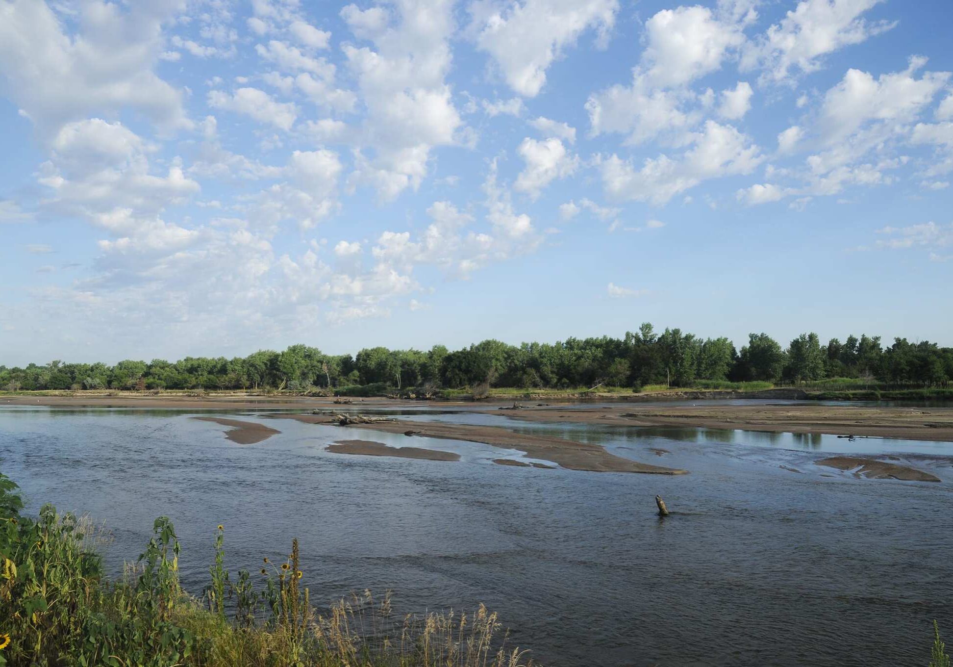 High water scoured sandbars on the Platte River near Plum Creek in Nebraska. (Photo: Michael Forsberg |Platte Basin Timelapse)
