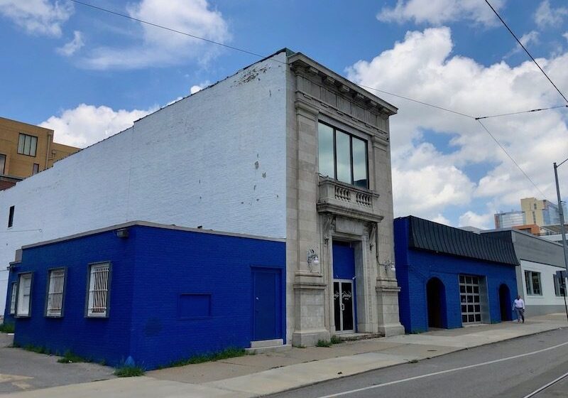 1818 Main apartment project