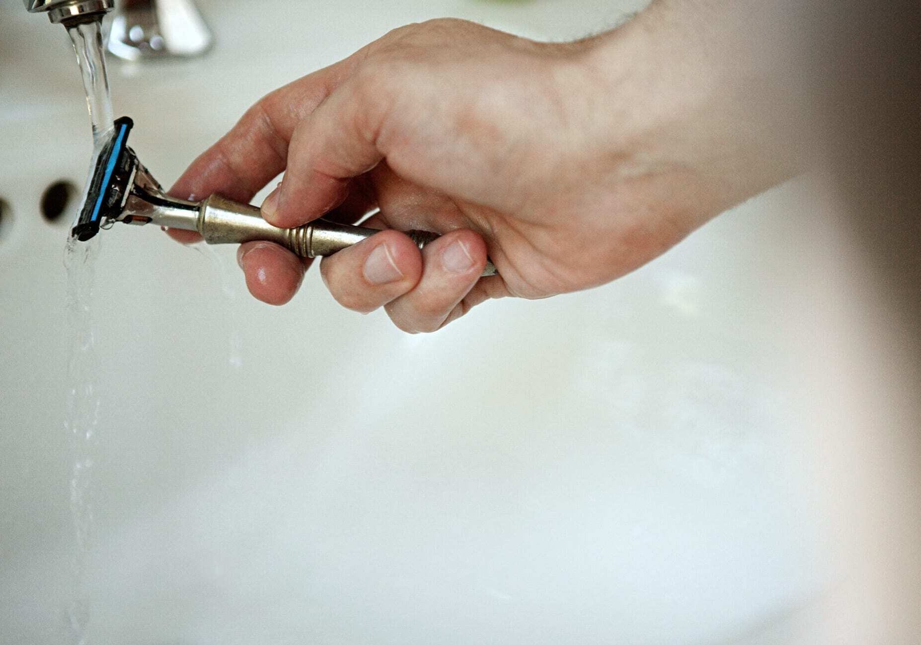 a razor